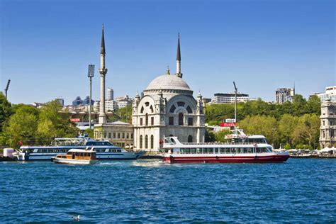 How long is a Bosphorus cruise Istanbul?