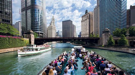 How long is the Chicago River tour?