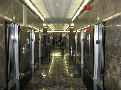 How long is the elevator ride to Empire State Building?