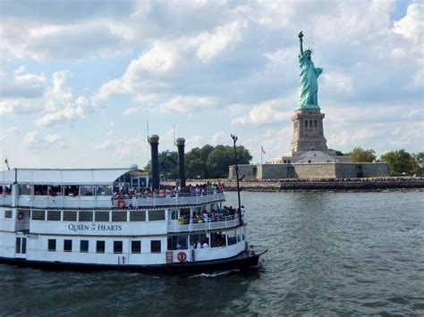 How long is the ferry ride to the Statue of Liberty?