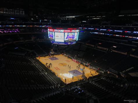 How much do floor seats at the Lakers cost?