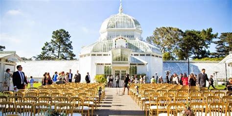 How much does it cost to get married at Conservatory of Flowers?