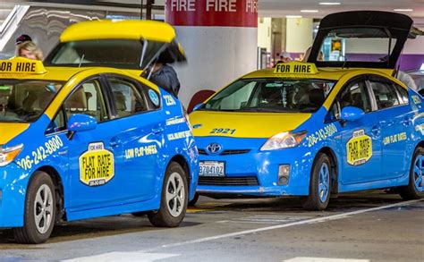 How much is a flat rate taxi from LAX to downtown?