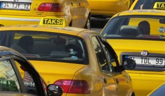 How much is a taxi from Istanbul airport to city?