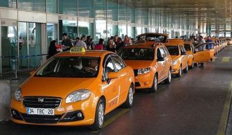 How much is a taxi from Istanbul airport to the Centre?