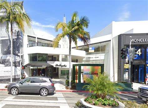 How much is rent on Rodeo Drive?