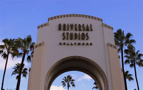 How much is the entrance to Universal Studios?