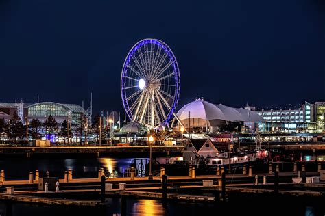 How safe is Navy Pier at night?