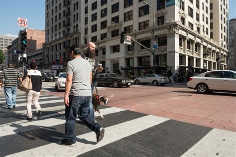 How walkable is downtown LA?