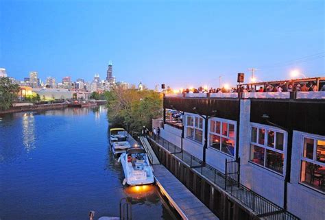 Is Chicago a drinking town?