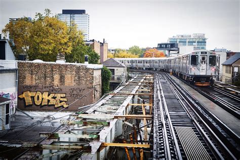 Is Chicago public transit free?