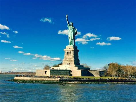 Is it better to go to the Statue of Liberty from New York or New Jersey?