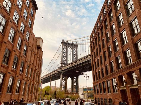 Is it cheaper to stay in Brooklyn or Manhattan?