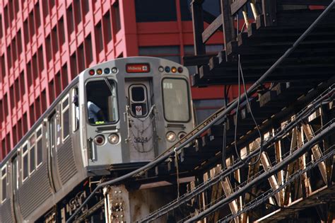 Is it safe to ride the L train in Chicago?