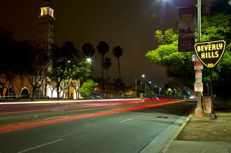 Is it safe to walk in Beverly Hills at night?