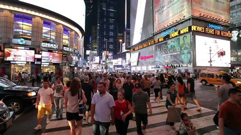 Is it safe to walk time square at night?