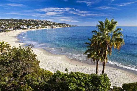 Is Laguna Beach or Santa Monica better?