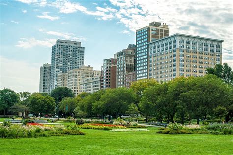 Is Lincoln Park Chicago walkable?