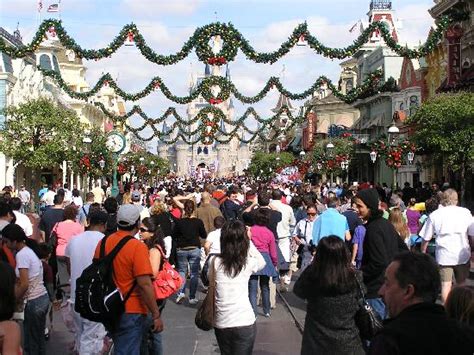 Is Orlando busy at Christmas?