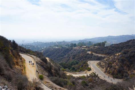 Is the Hollywood Sign hike paved?