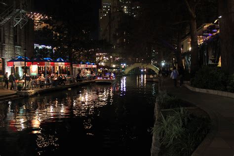 Is The Riverwalk Safe At Night?