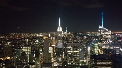 Is Top of the Rock good at night?