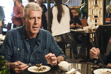 What Bar Did Anthony Bourdain Go To In Chicago?