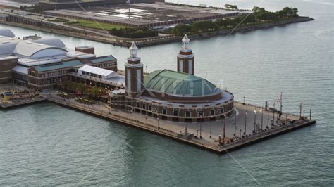 What body of water is the Navy Pier on?