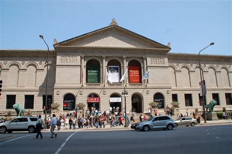 What day is free at the Art Institute of Chicago?