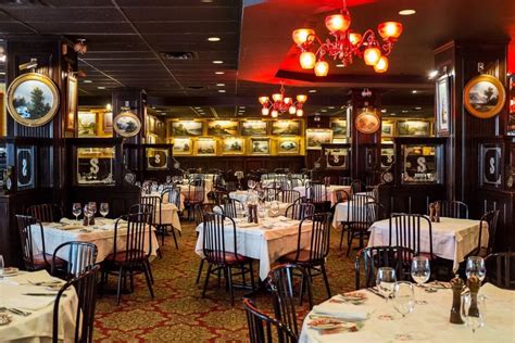 What is New York's oldest steakhouse?