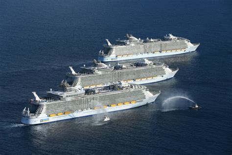 What is the 3 biggest cruise ship in the world?