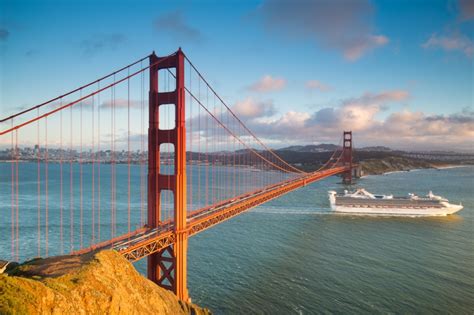 What Is The Best Time Of Day To Go To The Golden Gate Bridge?