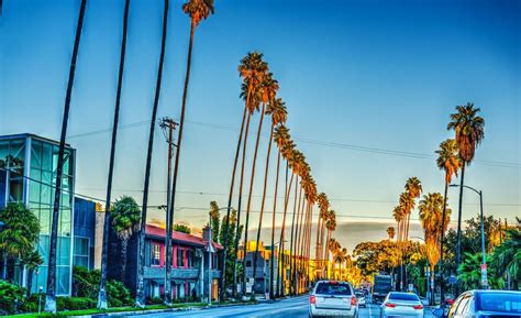 What is the best way to get around Los Angeles?