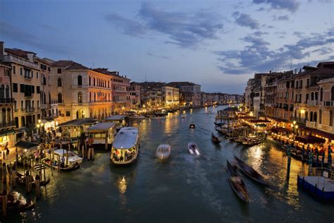 What is the best way to see the Grand Canal?