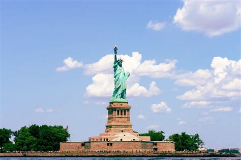 What is the best way to see the Statue of Liberty in New York?