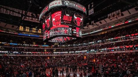 What is the biggest NBA stadium?