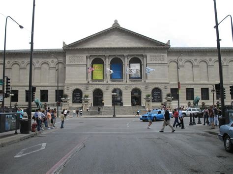 What is the controversy with the Chicago Art Institute?