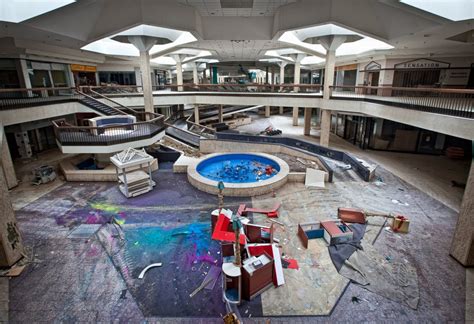 What Is The Largest Abandoned Mall In America?