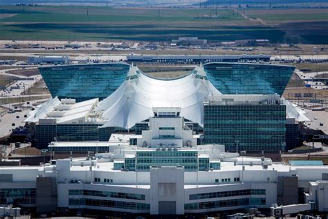 What is the largest airport in USA?