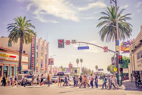 What is the most famous avenue in LA?