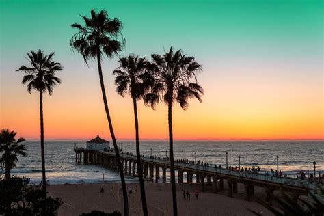 What is the most popular beach in Los Angeles?