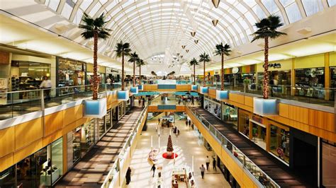 What is the most trafficked mall in America?