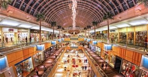 What is the most visited mall in the US?