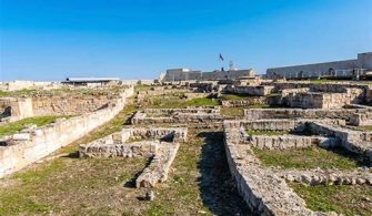 What is the oldest city ruins in the world?