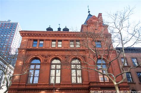 What is the oldest museum in NYC?