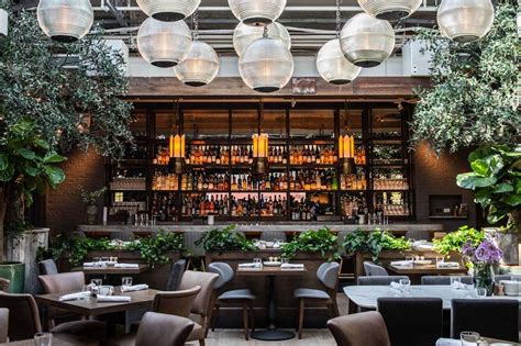 What Is The Top Bar In The World Chicago?