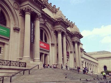 What is the US largest museum?