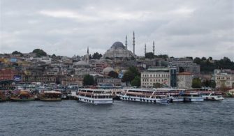 What two seas surround Istanbul?