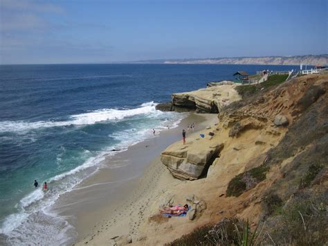 What's the cleanest beach in California?