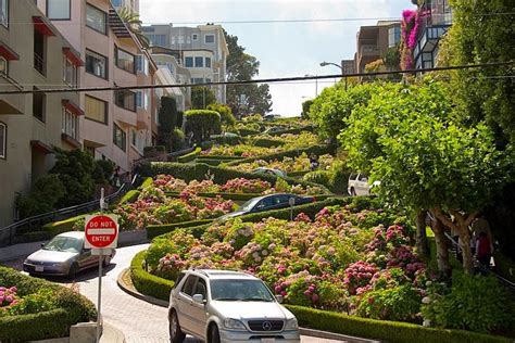 What's The Name Of The Curviest Street In San Francisco?